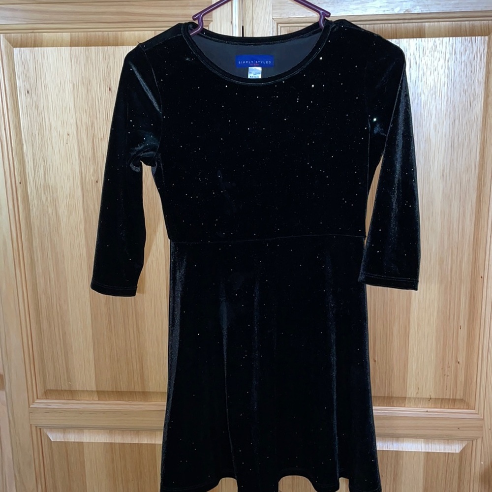 NWOT! Girls Simply Styled Velour Sparkle Formal Dress